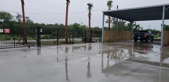 Best Boat & RV Park Picture 10