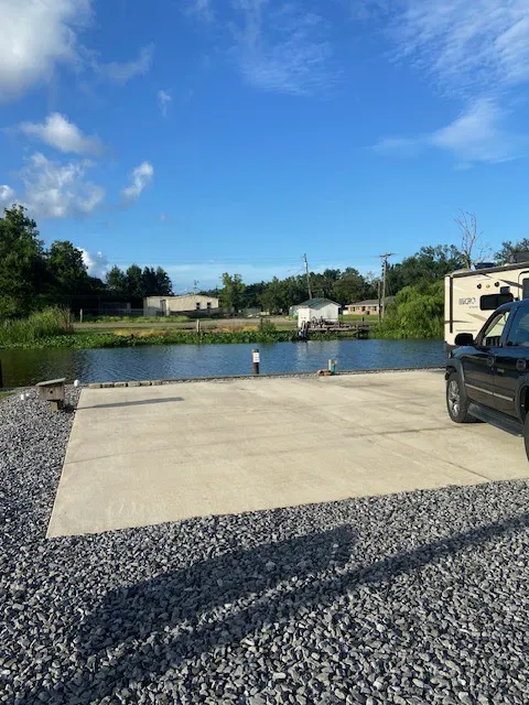 Waterfront RV Park Picture 1