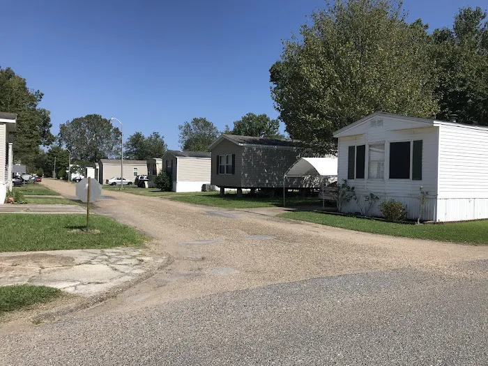 Summerwood Mobile Home Park Picture 6