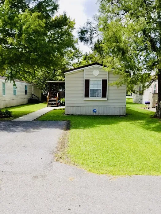 Plantation Village Mobile Home Community Picture 3