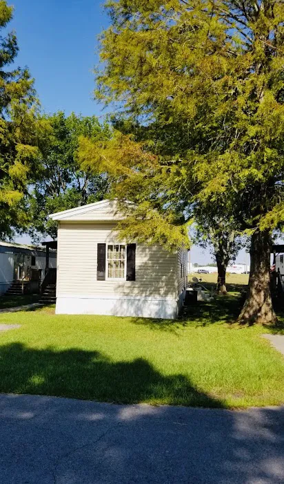 Plantation Village Mobile Home Community Picture 8