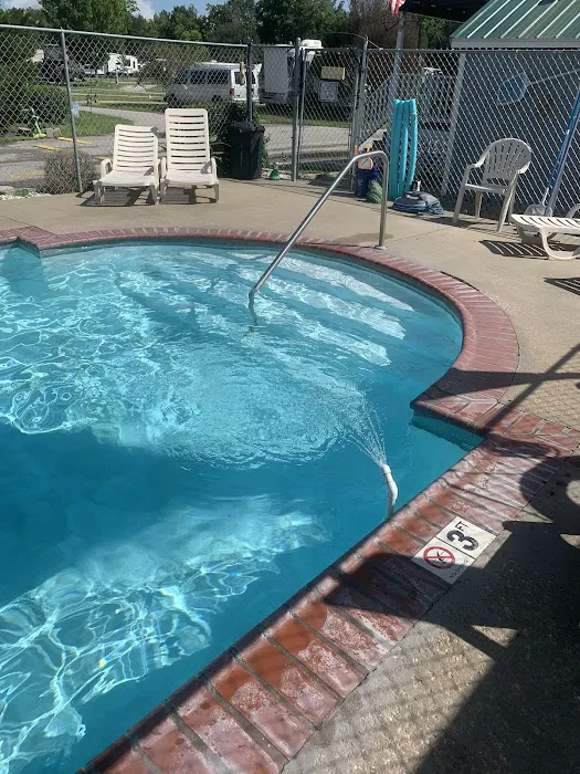 Frog City RV Park Picture 2