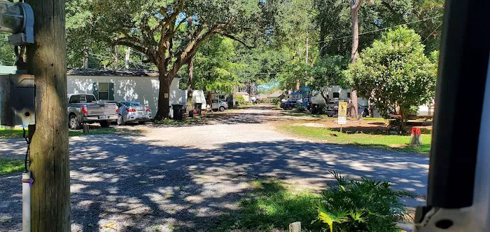 Spanish Lake RV Park Picture 7