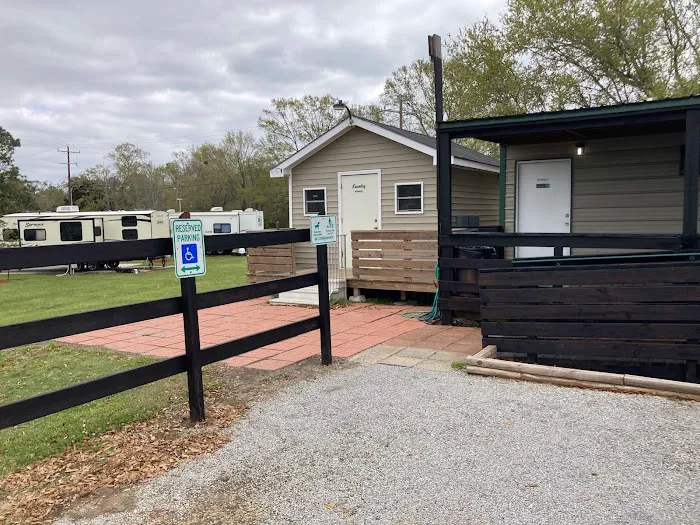 Oak Village RV Park and Campground Picture 3