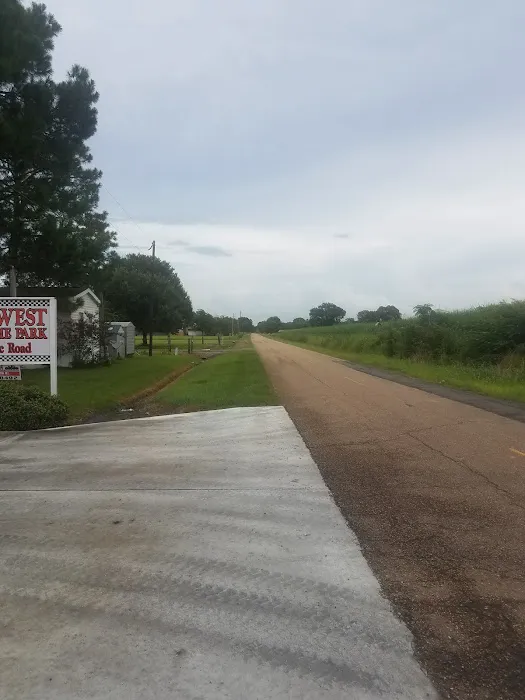 Going West Mobile Home Community Picture 1