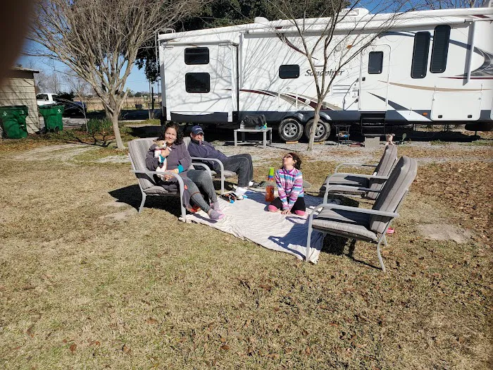 Tall Pines RV Park, Maurice, Louisiana Picture 4