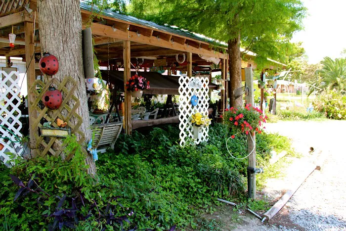 Betty's RV Park Picture 8