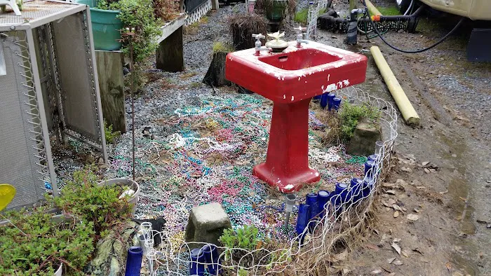 Betty's RV Park Picture 9