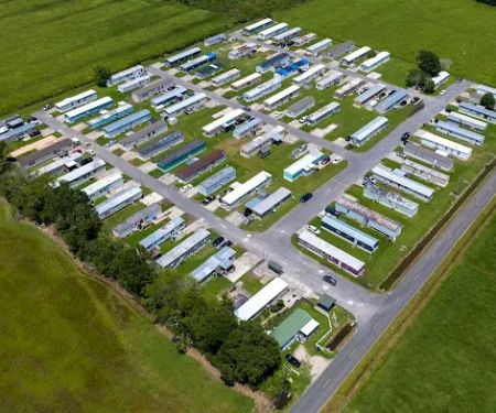 Lucky Oak Mobile Home Park