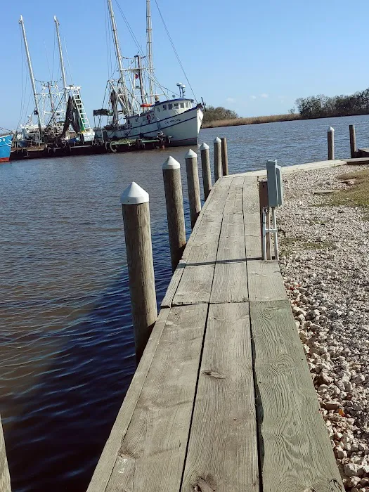 Intracoastal City RV Lot & Dock Picture 6