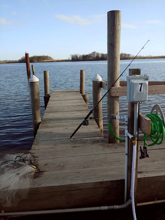 Intracoastal City RV Lot & Dock Picture 5