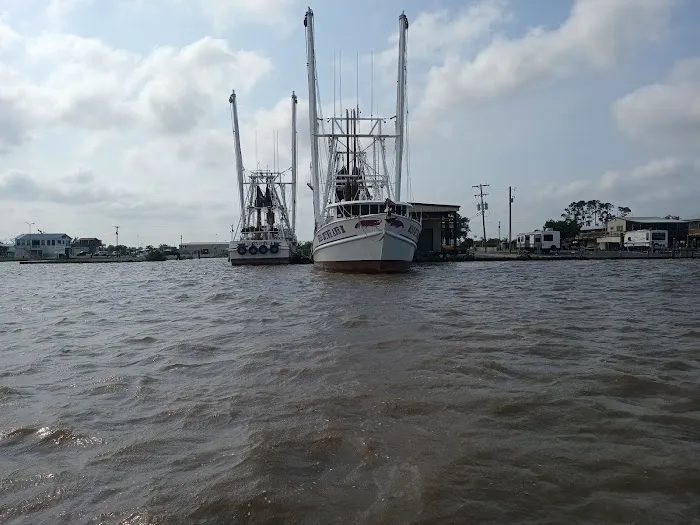 Intracoastal City RV Lot & Dock Picture 4