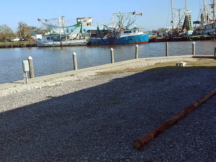 Intracoastal City RV Lot & Dock Picture 9