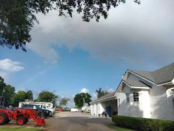 Cajun Hideaway RV Park Inc Picture 3