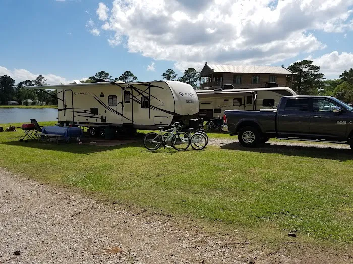 Lakeview Park & Beach Picture 4