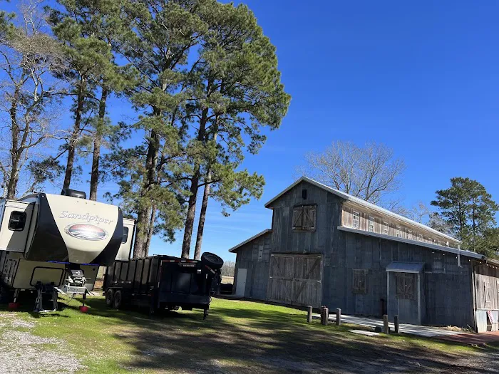 Lakeview Park & Beach Picture 10