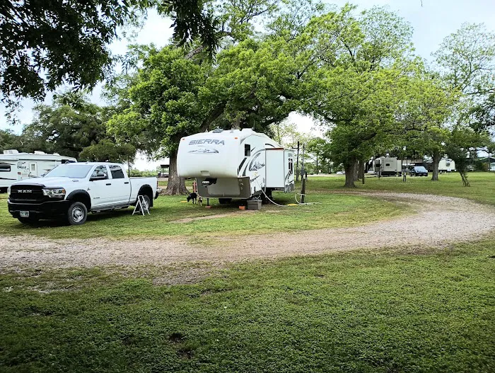 MYERS LANDING RV PARK Picture 3