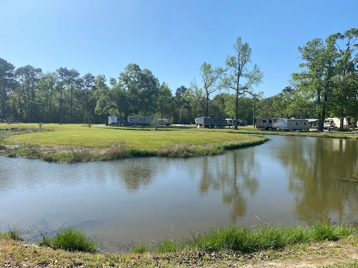 Quiet Oaks RV Park Picture 1