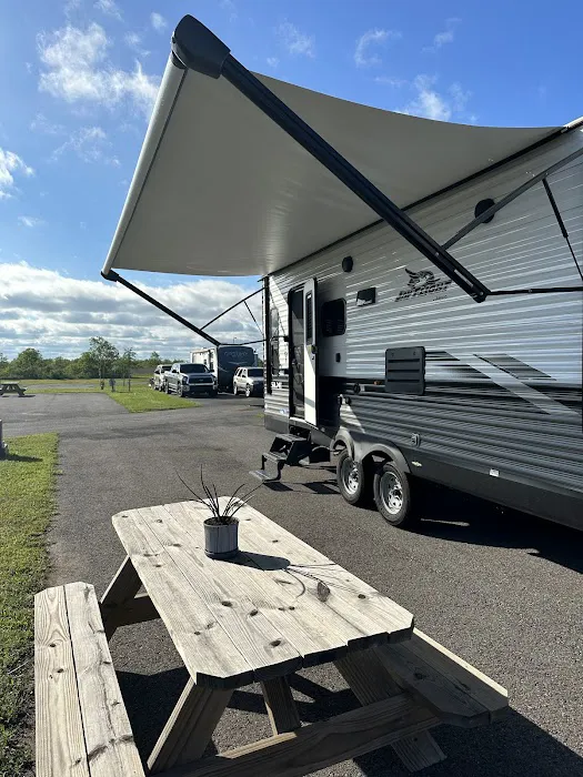 Lake Charles RV Resort by Rjourney Picture 10