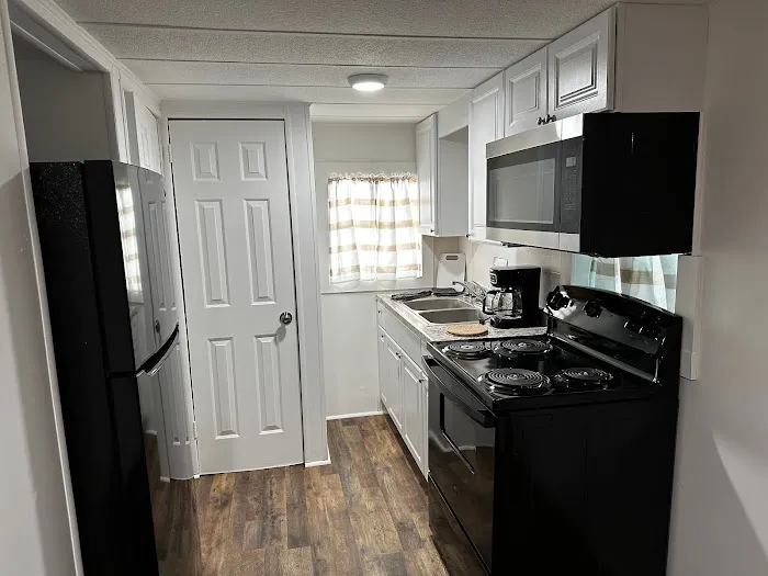 Island Palms RV Park Picture 10