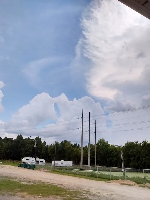 Country Oaks RV Park Picture 3