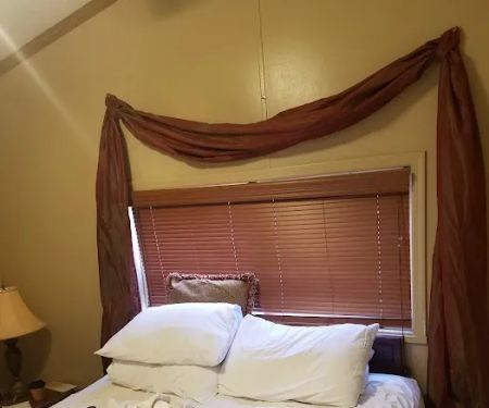 Red Shoes RV Park & Chalets