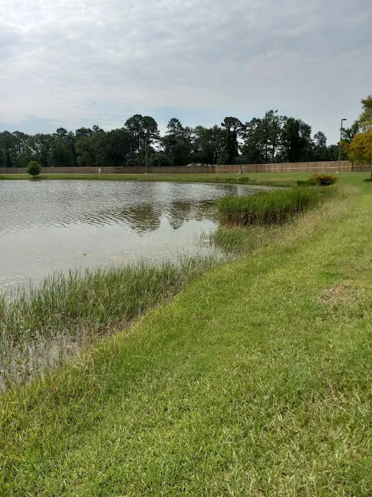 Red Shoes RV Park & Chalets Picture 9