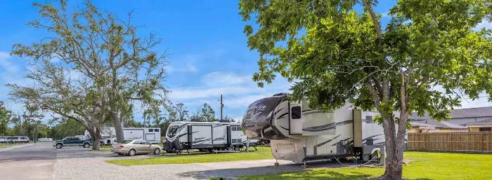 Rustic Oak RV Park Picture 2