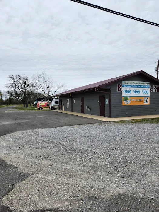 Rustic Oak RV Park Picture 9