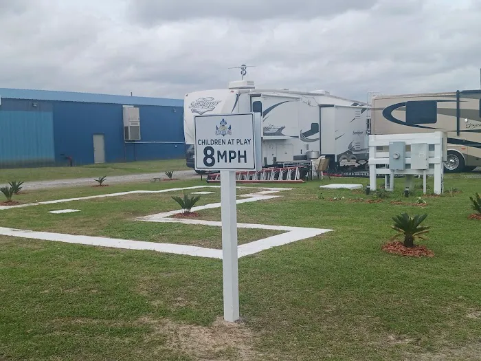 Cajun Heights RV Sites Picture 7