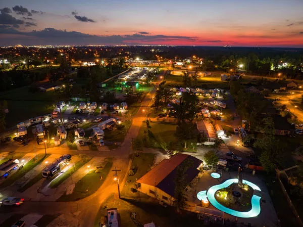 Twelve Oaks RV Park Picture 4