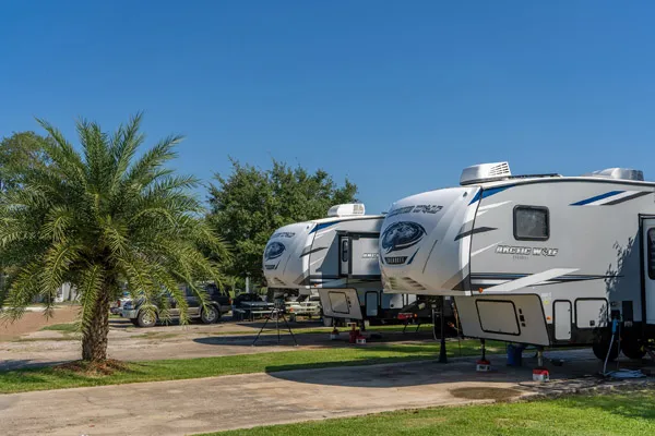 Twelve Oaks RV Park Picture 10