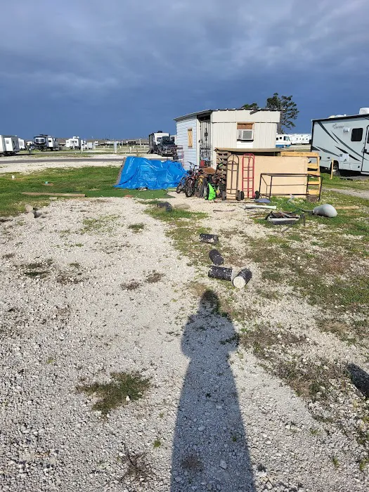Gates at Mcneese RV Park Picture 5