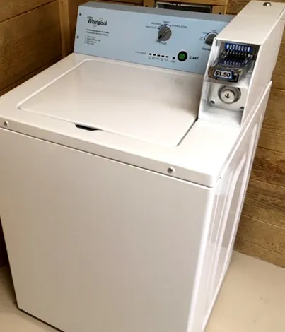 Fish Pond RV Park Picture 5