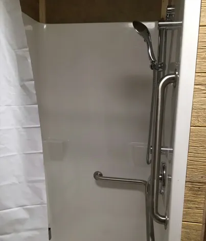 Fish Pond RV Park Picture 8