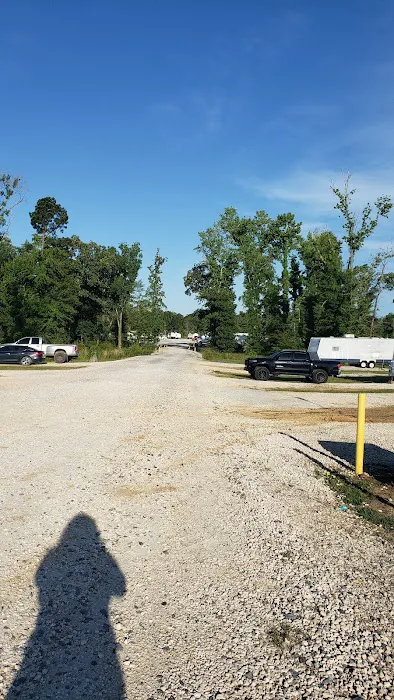 Gator RV Park Picture 9