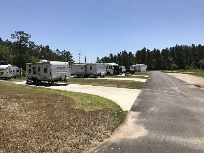 Calcasieu River RV Park Picture 9