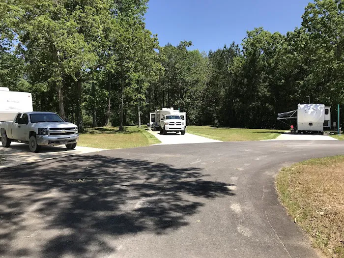 Calcasieu River RV Park Picture 10