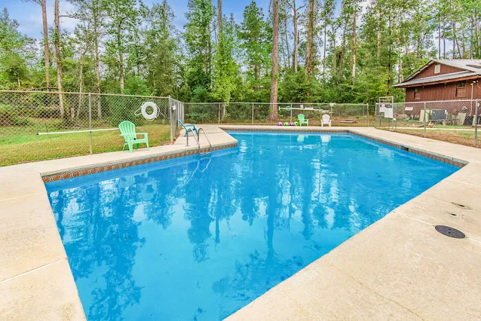 Bundick Lake Retreat and RV Picture 2