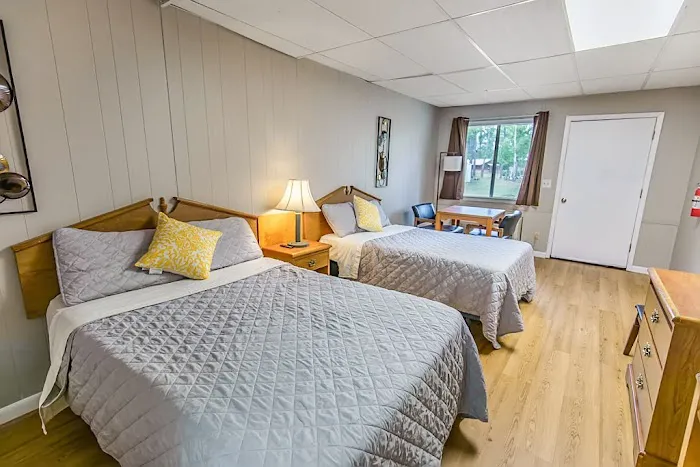 Bundick Lake Retreat and RV Picture 3