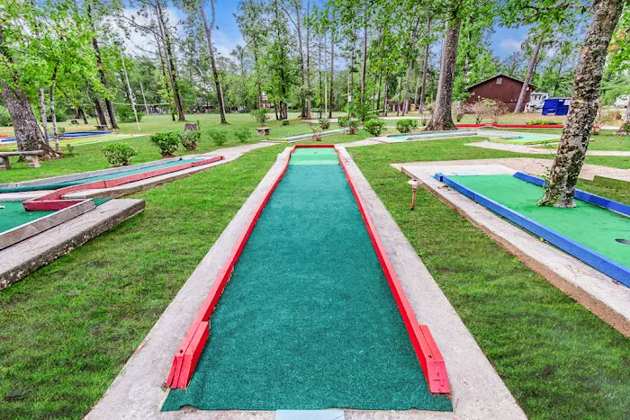 Bundick Lake Retreat and RV Picture 5