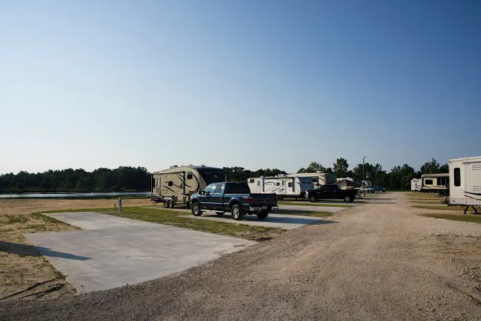 Osprey Lakes RV Park Picture 4