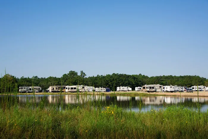 Osprey Lakes RV Park Picture 10