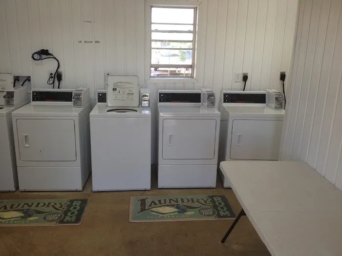 Big Lake RV Park Picture 8