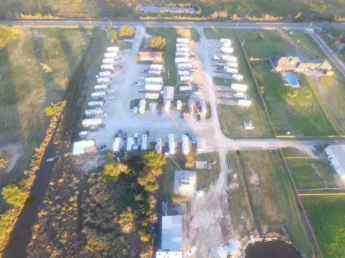 Big Lake RV Park Picture 10