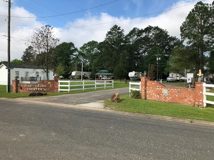 Pine Grove Estates & RV Park Picture 1