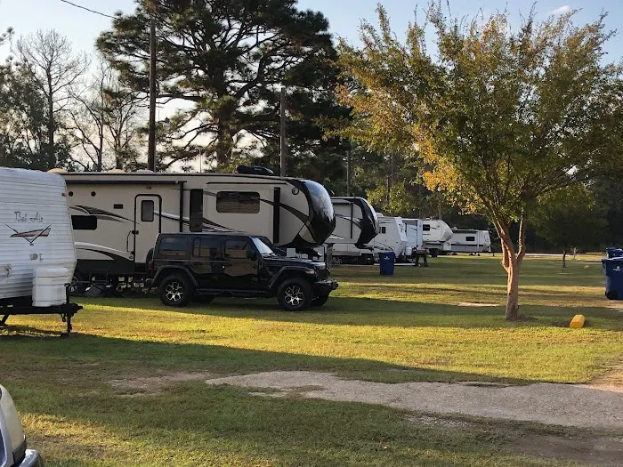 Pine Grove Estates & RV Park Picture 9