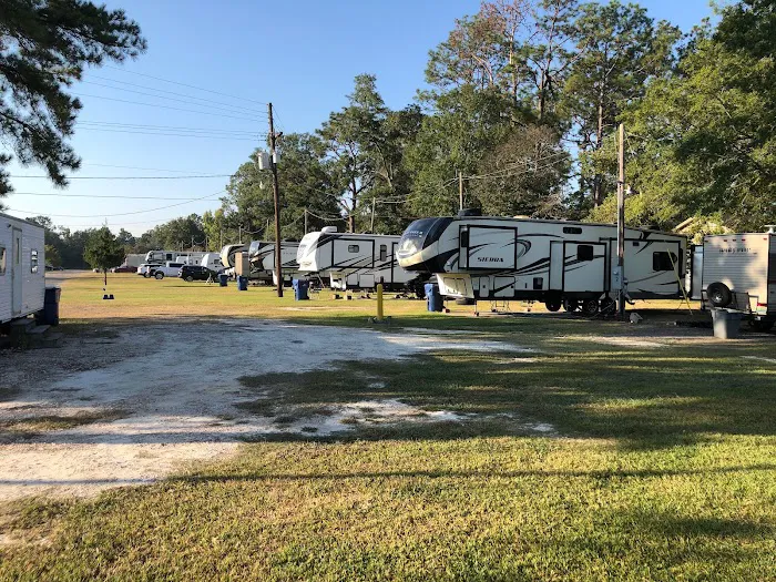 Pine Grove Estates & RV Park Picture 8