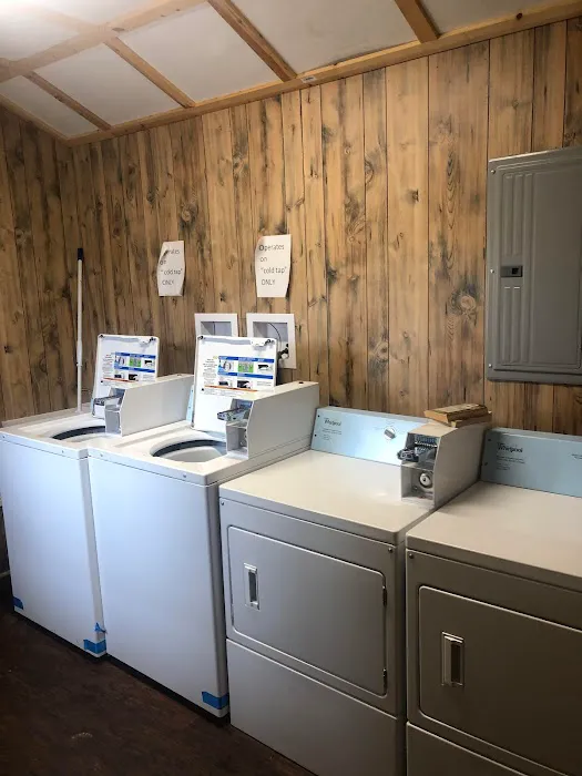 Happy Days RV Resort Picture 4