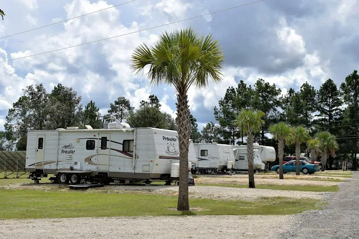 Pecan Acres RV Park Picture 8